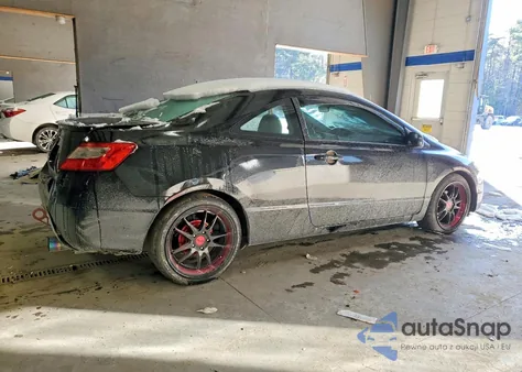 2010 Honda Civic z USA, uszkodzony, nr VIN 2HGFG1B64AH513716